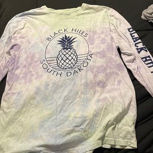A long sleeve South Dakota tourist top
